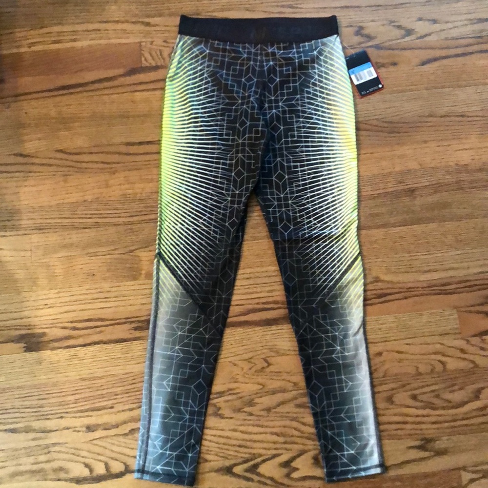 Nike Pro tights - tags on!